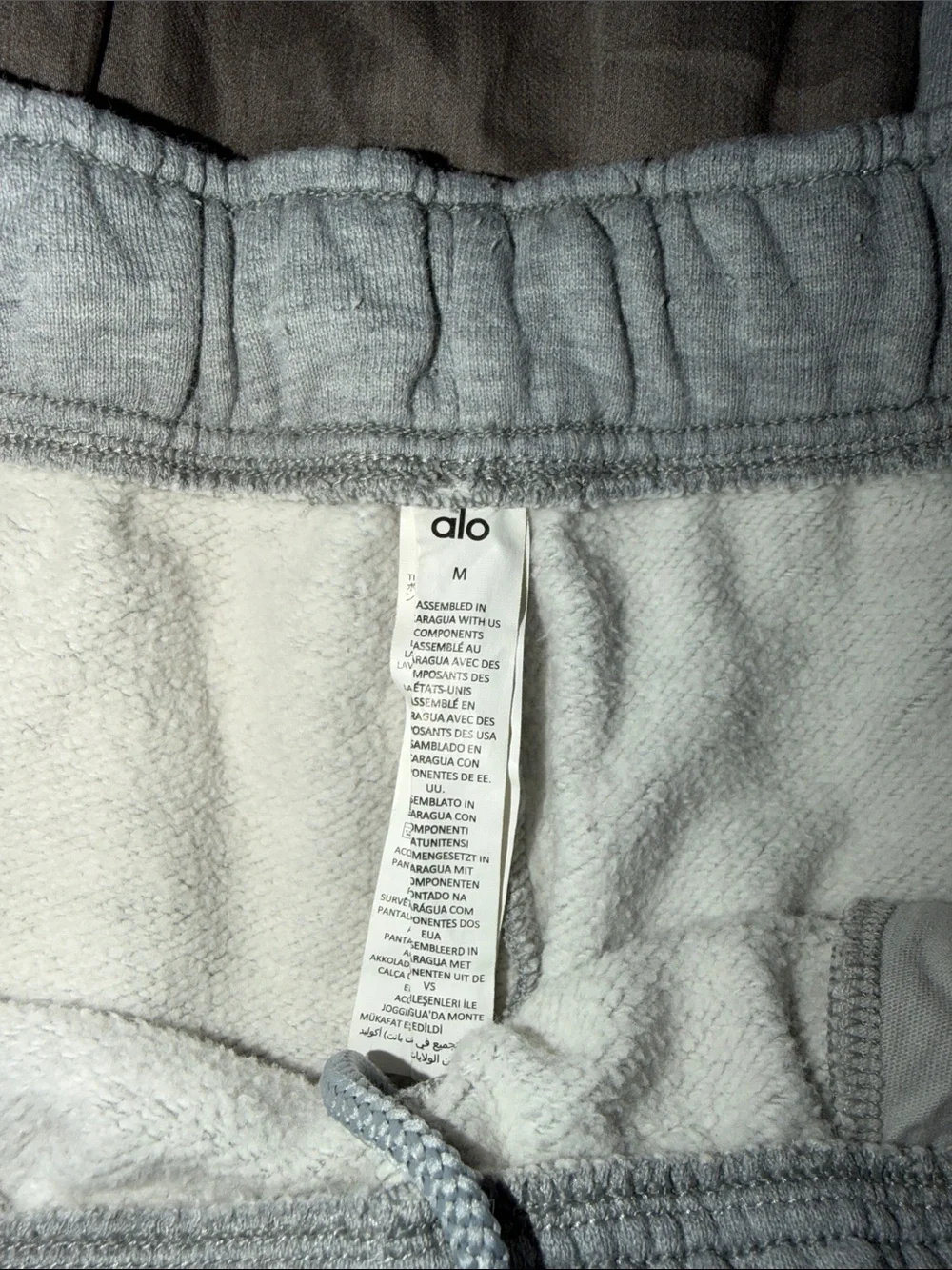 ALO Yoga cozy stylish